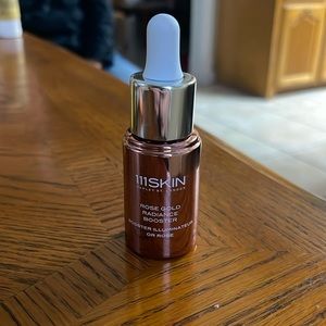 111SKIN Rose Gold Radiance Booster